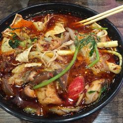 喵辣骨湯麻辣燙（雍和宮店） 北京美食地圖中的溫暖味道